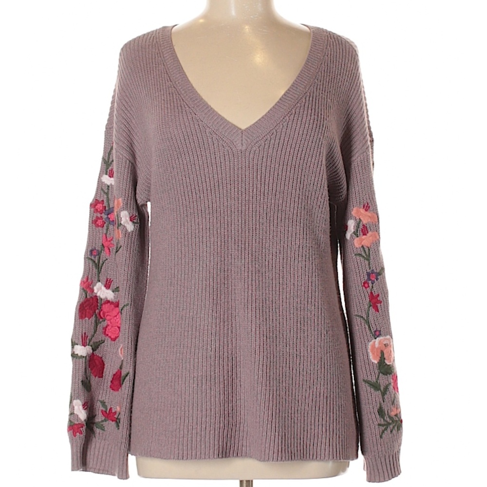 American Eagle embroidered sweater